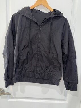 Lululemon Hooded Windbreaker Jacket Black 4 athletic outdoors sporty gym workout